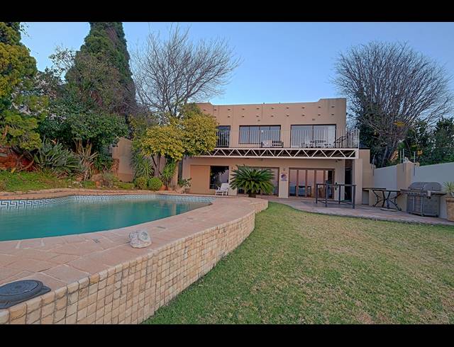 5 BEDROOM HOUSE FOR SALE IN KENSINGTON